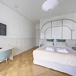 Maison Scheffer 4*