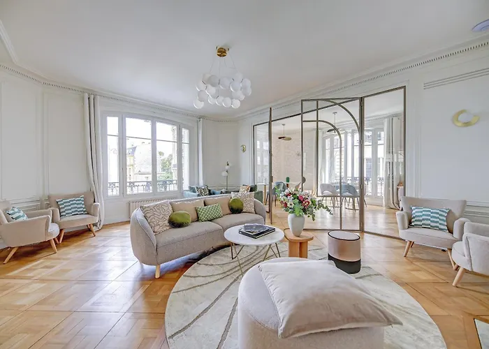 Maison Scheffer 게스트하우스 4*