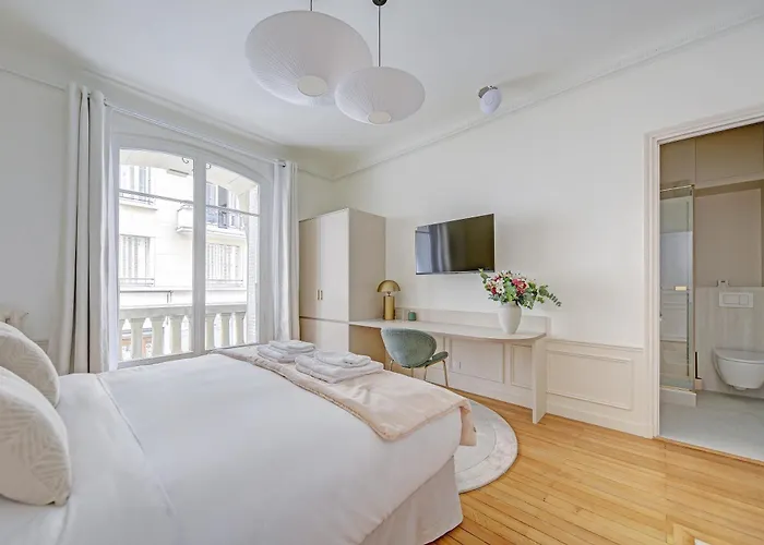 Pensión Maison Scheffer París