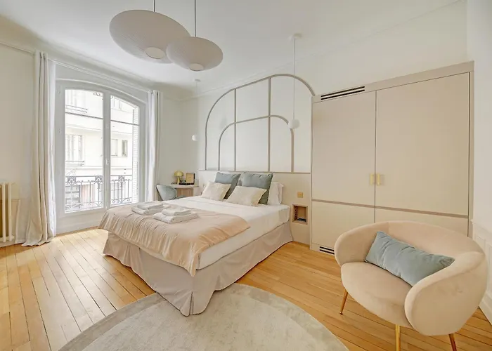 Maison Scheffer Pensión 4*