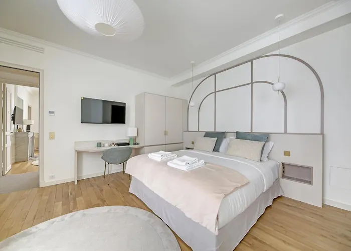 Maison Scheffer Pensión 4*