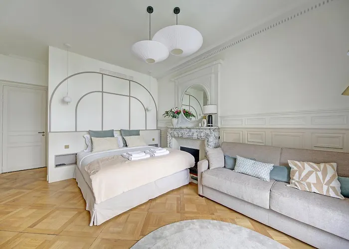 Pensión Maison Scheffer París