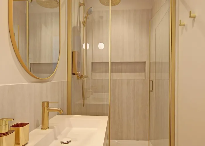 Maison Scheffer 4*